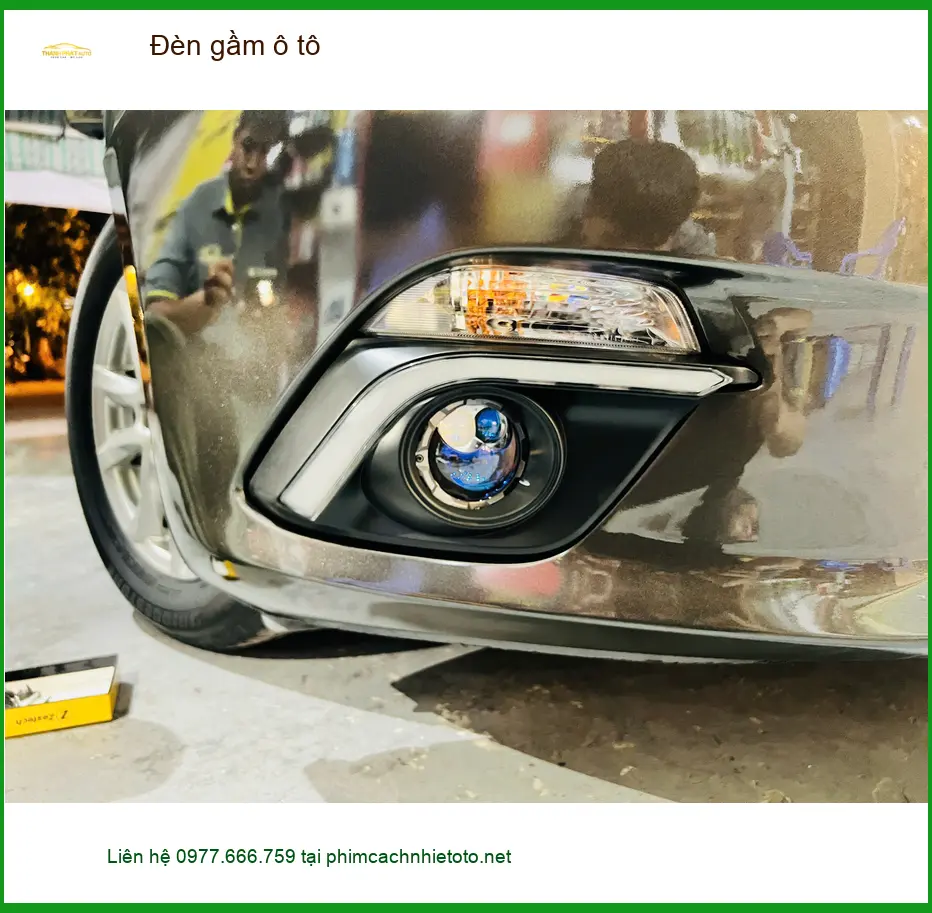 Anh Minh độ đèn gầm ô tô Mazda CX-5 tại Quận 5 vì đèn zin yếu sáng
