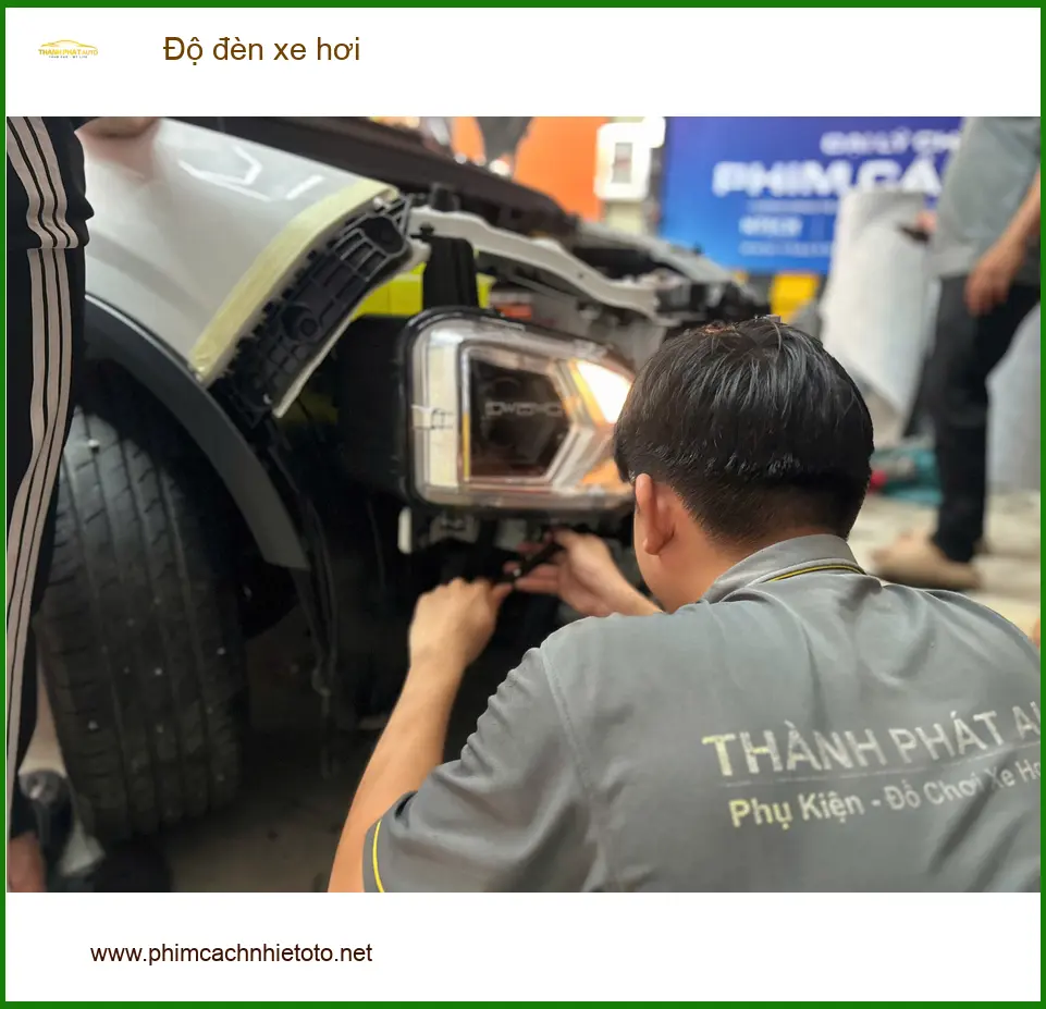 Anh Khải độ đèn xe hơi Hyundai Elantra ở Quận 1 vì đèn zin quá yếu ảnh thực tế 2
