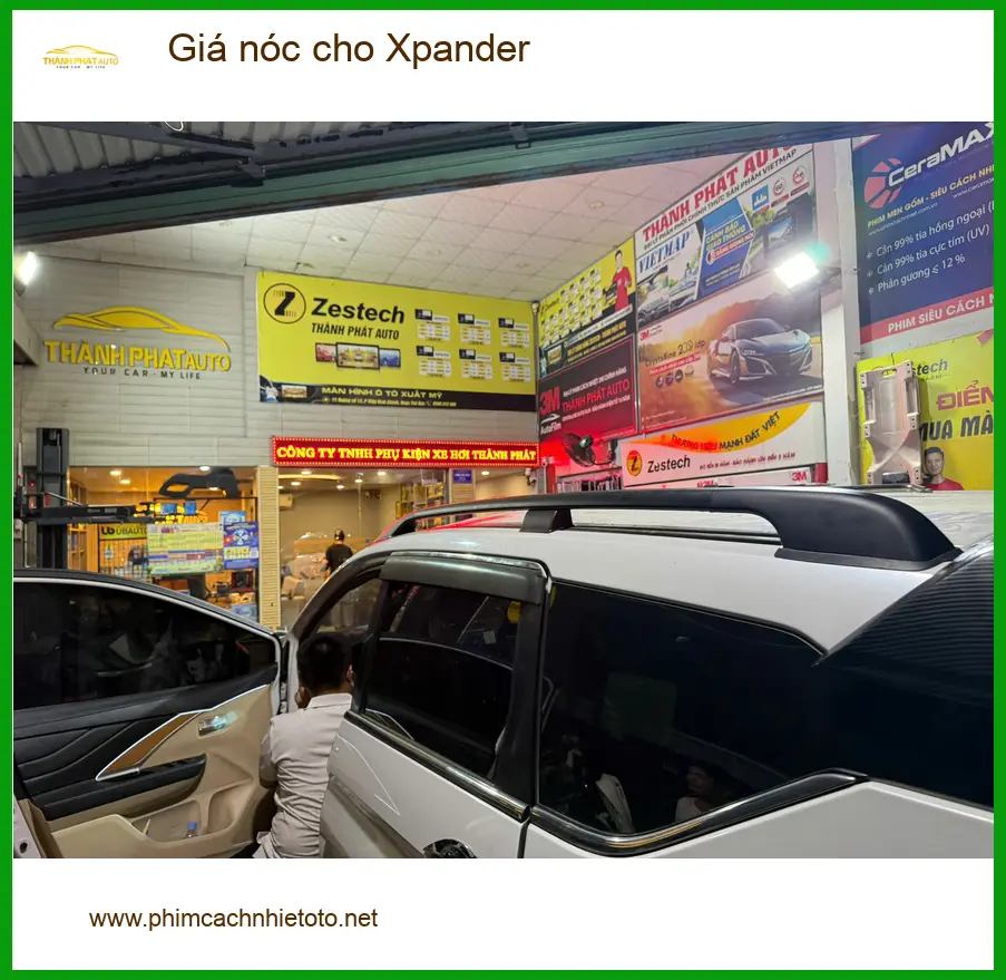 Anh Minh lắp giá nóc cho Xpander tại Quận 6 để chở đồ đi du lịch tiện lợi ảnh thực tế 2