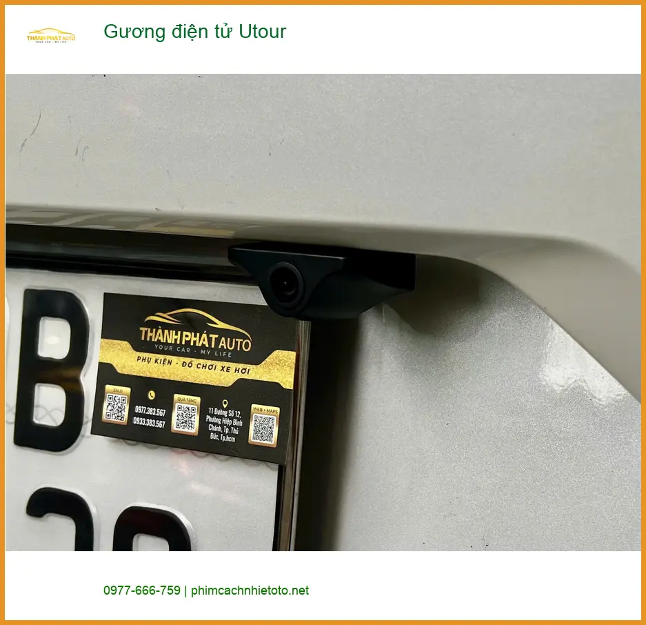 Chị Mai lắp Gương điện tử Utour cho Toyota Camry tại Quận Tân Bình ảnh thực tế 2