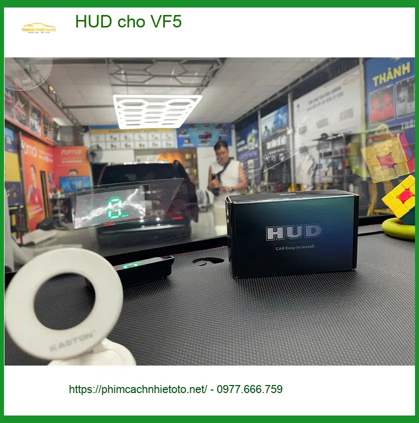Anh Khải lắp HUD cho VinFast VF5 tại Nhà Bè để tiện theo dõi tốc độ ảnh thực tế 2
