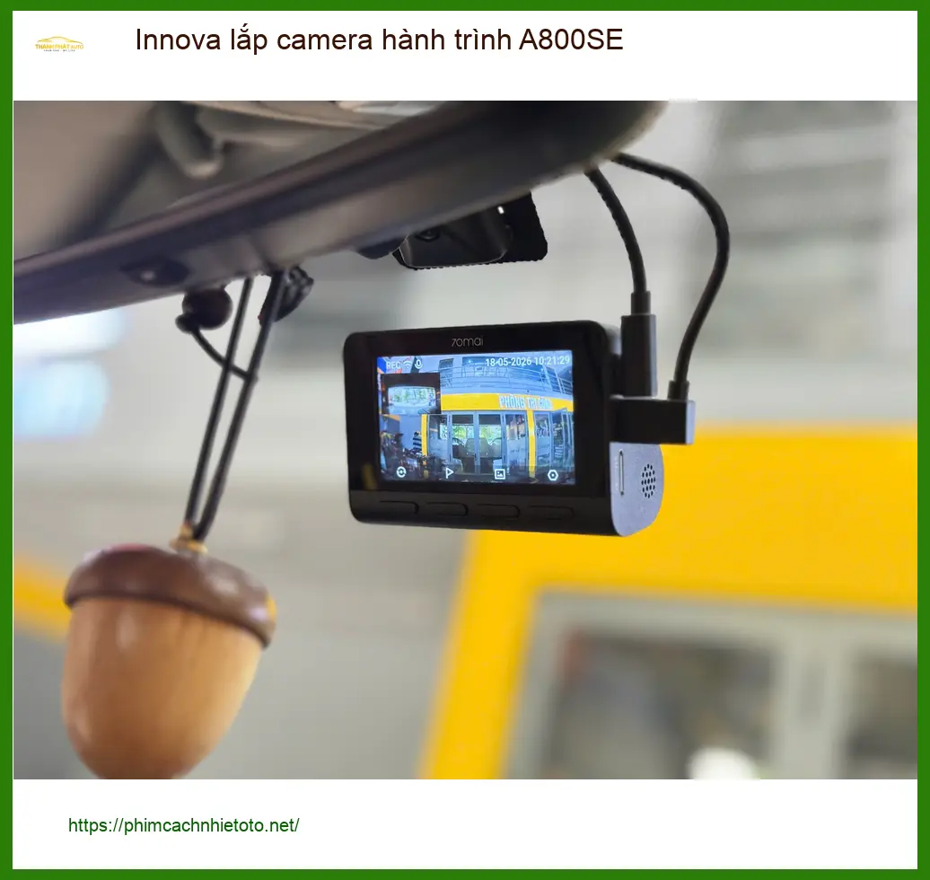 Anh Minh lắp camera hành trình A800SE cho Innova tại Quận Tân Phú ảnh thực tế 2