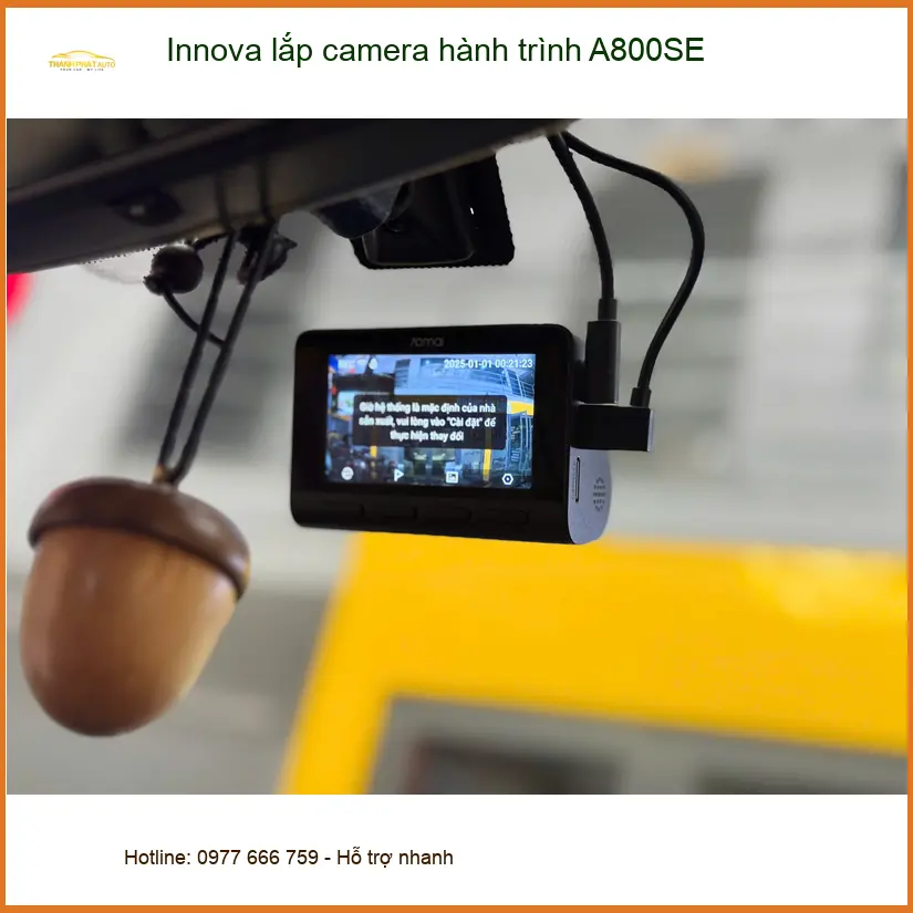 Anh Khải lắp camera hành trình A800SE cho Innova tại Quận 1 ảnh thực tế 3