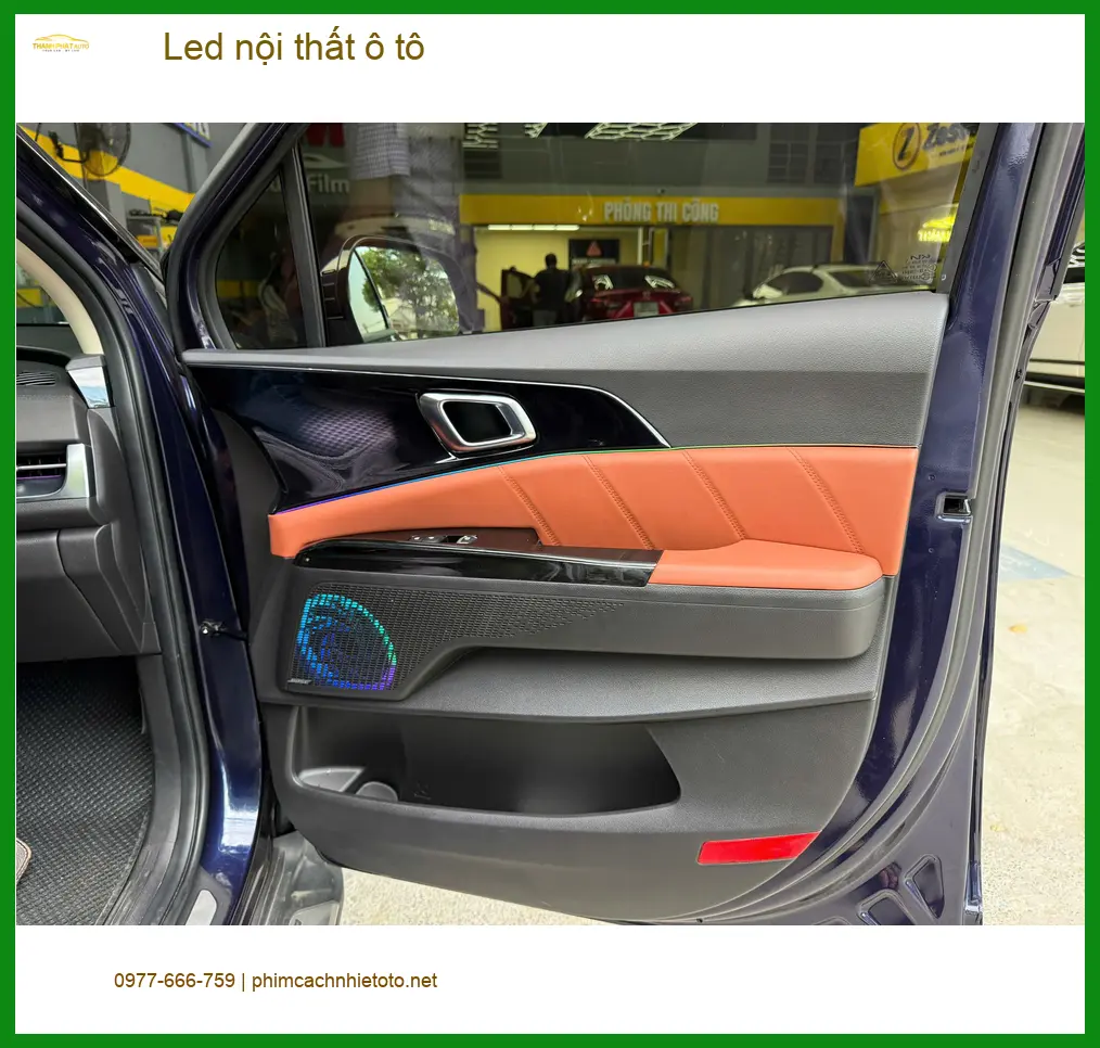 Anh Tùng lắp Led nội thất ô tô cho Honda Civic ở Quận 3, tăng vẻ sang trọng ảnh thực tế 2