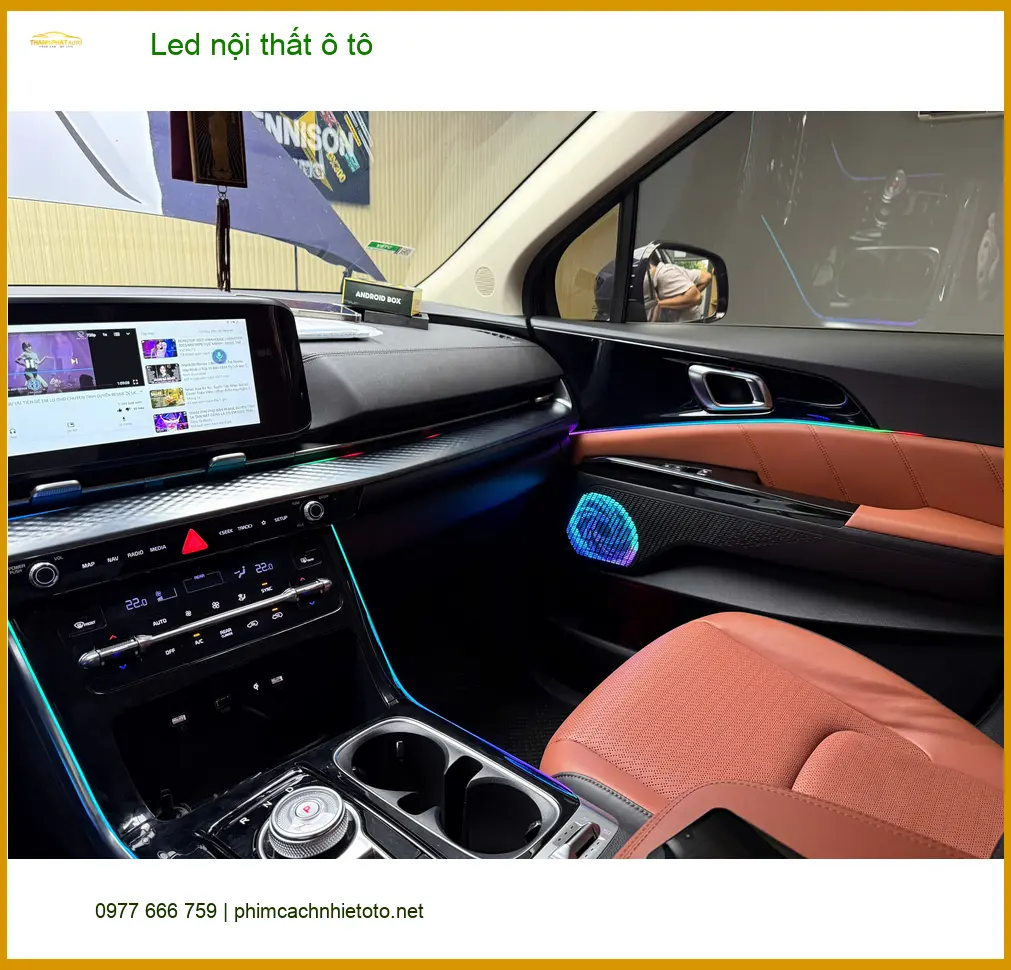 Anh Tùng lắp Led nội thất ô tô cho Honda Civic ở Quận 3, tăng vẻ sang trọng ảnh thực tế 4