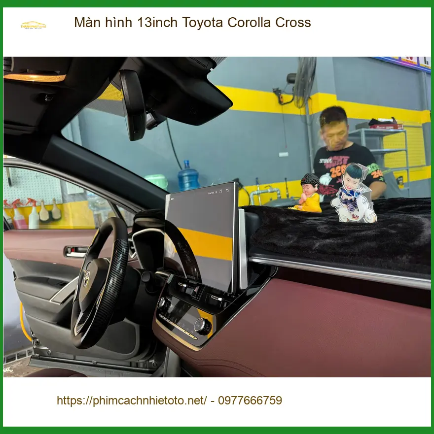 Anh Trọng nâng cấp màn hình 13inch Toyota Corolla Cross Quận Tân Phú ảnh thực tế 2