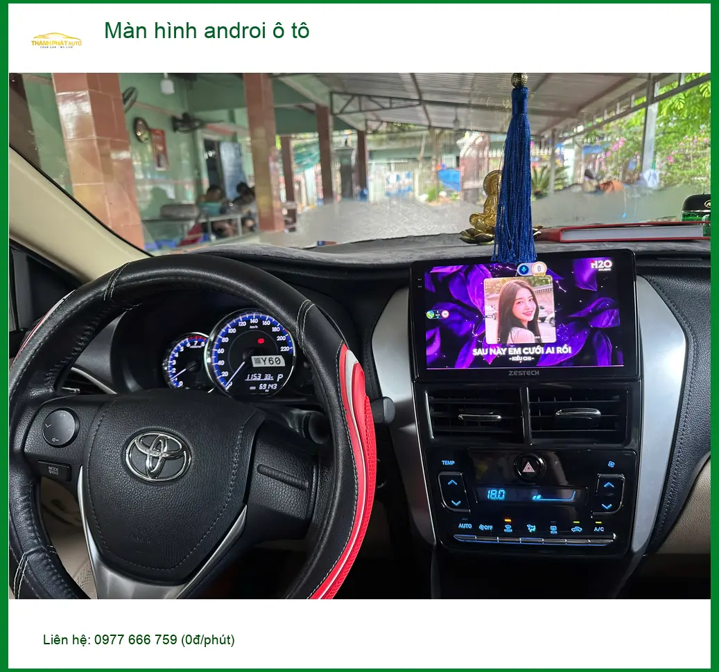 Chú Tấn lắp màn hình Android ô tô cho Toyota Camry tại Quận 12 để tiện dẫn đường
