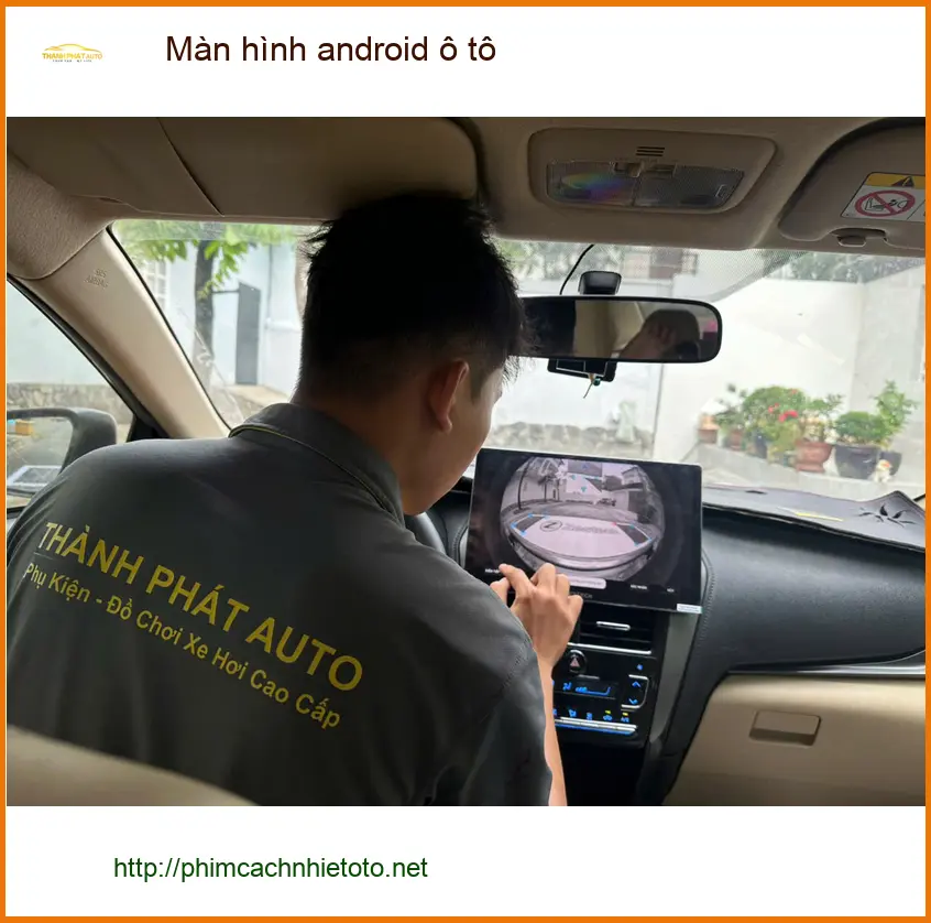 Anh Nhật nâng cấp màn hình android ô tô cho VinFast Lux A2.0 tại Quận 2 vì màn zin quá lỗi thời ảnh thực tế 2
