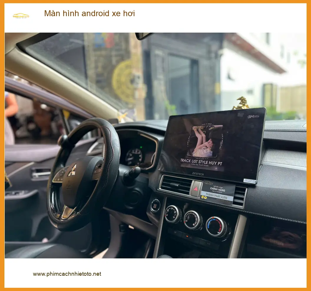 Anh Minh lắp màn hình Android xe hơi cho Ford Everest ở Quận 2 vì màn zin quá cũ