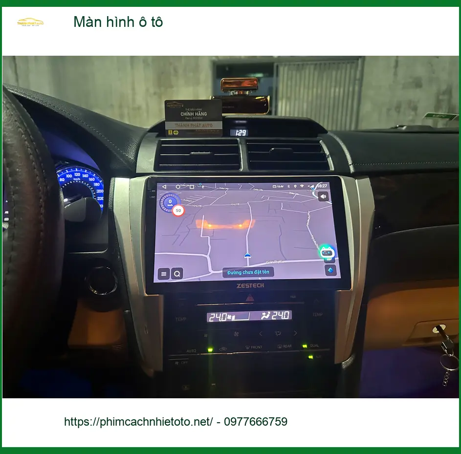 Chị Thảo lắp màn hình ô tô cho Hyundai Santa Fe tại Quận 2 để nâng tầm trải nghiệm lái