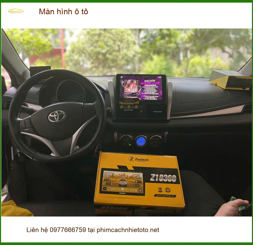 Anh Kiên nâng cấp màn hình ô tô cho Honda HR-V tại Quận Bình Tân để xem bản đồ và giải trí