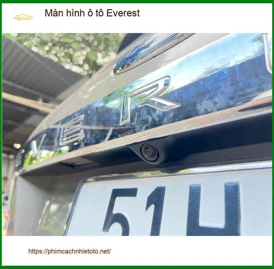 Anh Minh nâng cấp màn hình ô tô Everest tại Bình Chánh để tiện dẫn vợ con đi du lịch ảnh thực tế 3