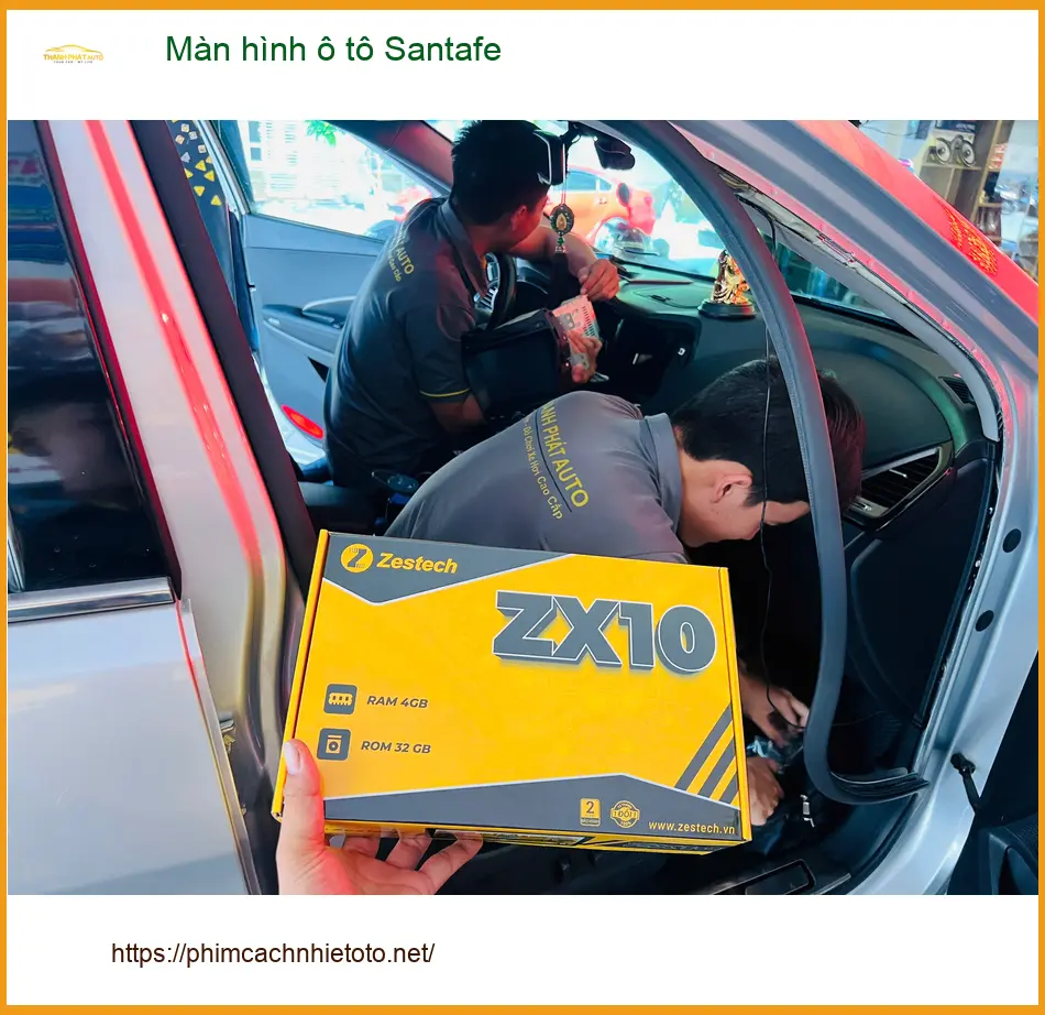 Chị Mai Khanh lắp màn hình ô tô Santafe Quận 6 vì màn cũ mờ