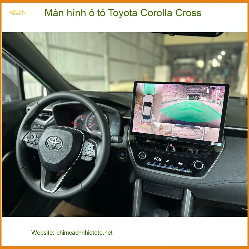 Anh Hưng nâng cấp màn hình ô tô Toyota Corolla Cross tại Quận 4 để xem bản đồ ảnh thực tế 3