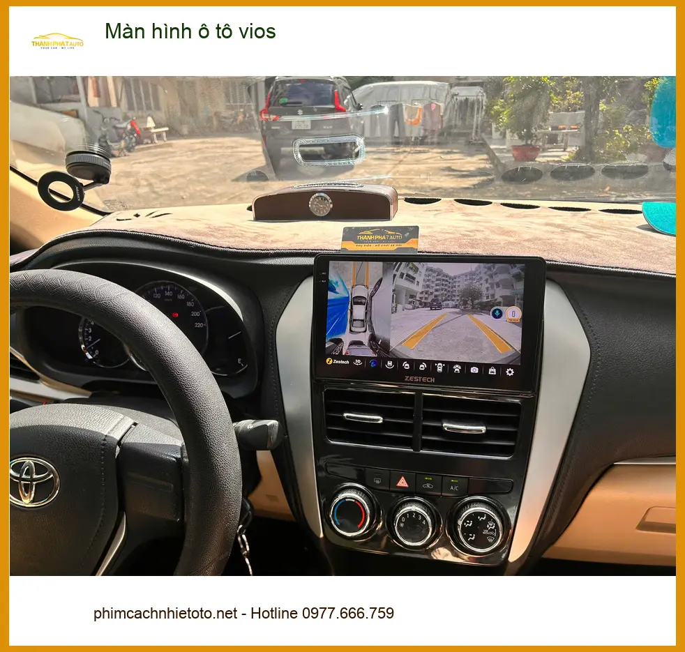 Anh Lâm lắp màn hình ô tô Vios tại Quận Bình Tân để tiện dẫn đường và giải trí.