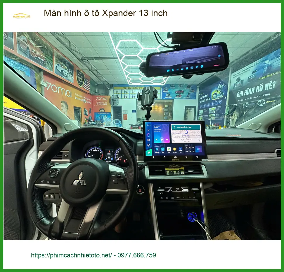 Anh Đức Anh lắp màn hình ô tô 13 inch cho Mitsubishi Xpander tại Thủ Đức để nâng tầm tiện ích ảnh thực tế 3