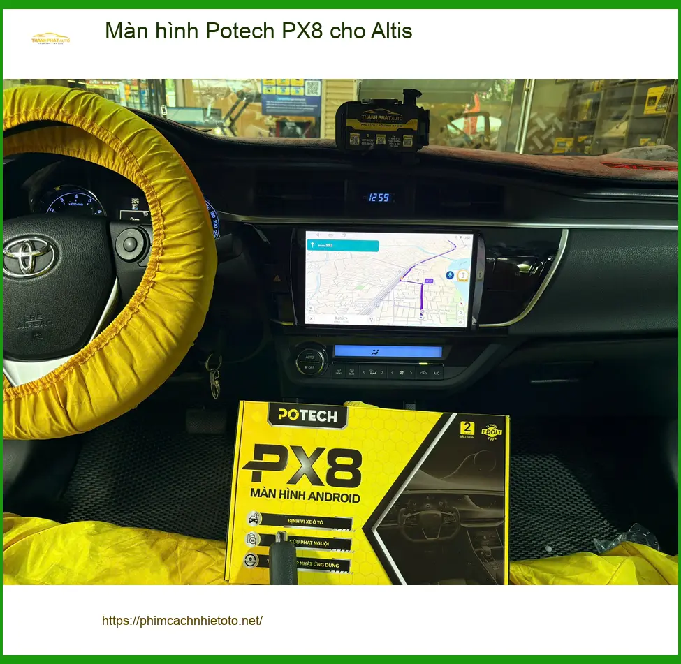 Anh Dũng lắp màn hình Potech PX8 cho Toyota Altis tại Quận 12 vì màn hình zin đã cũ.