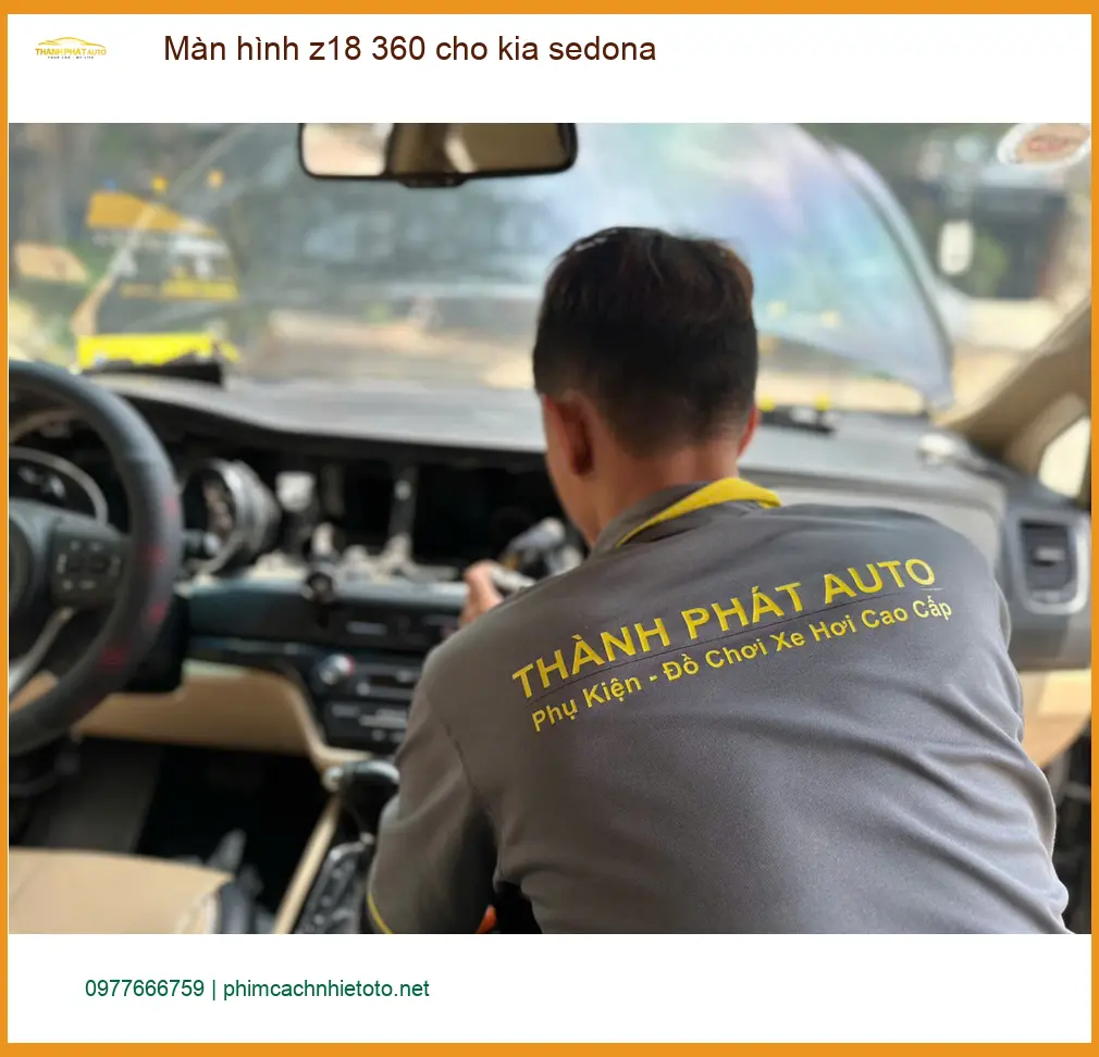 Chú Hưng lắp màn hình Z18 360 cho Kia Sedona tại Quận Bình Thạnh để lái xe an toàn hơn ảnh thực tế 3
