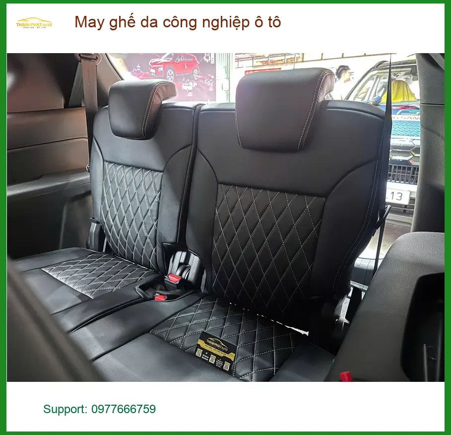 Anh Tuấn bọc ghế da công nghiệp ô tô Ford Everest tại Quận 11