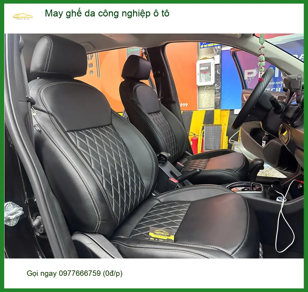 Anh Tùng bọc ghế da công nghiệp ô tô Honda CRV ở Quận 8 vì ghế nỉ khó vệ sinh ảnh thực tế 2