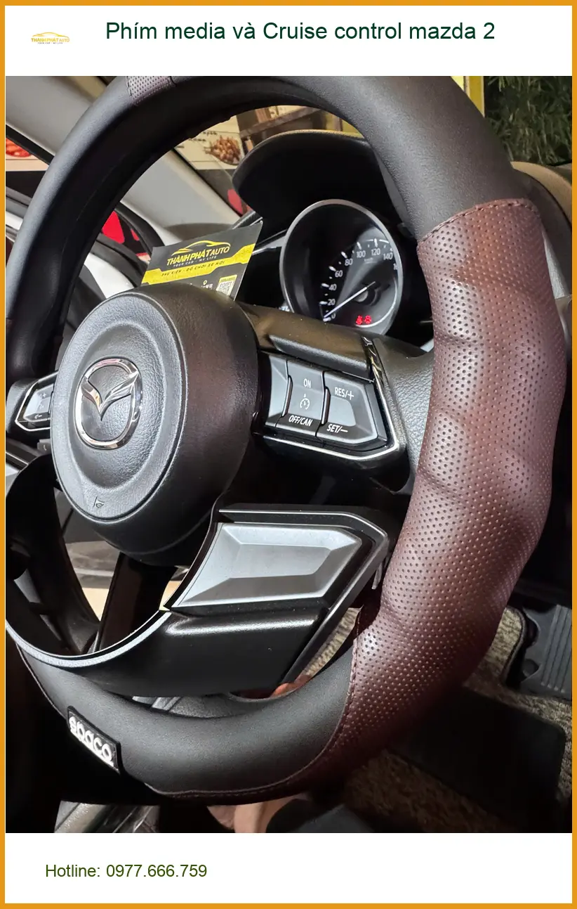 Anh Kiên lắp phím media và Cruise control Mazda 2 Bình Chánh tiện lợi ảnh thực tế 4
