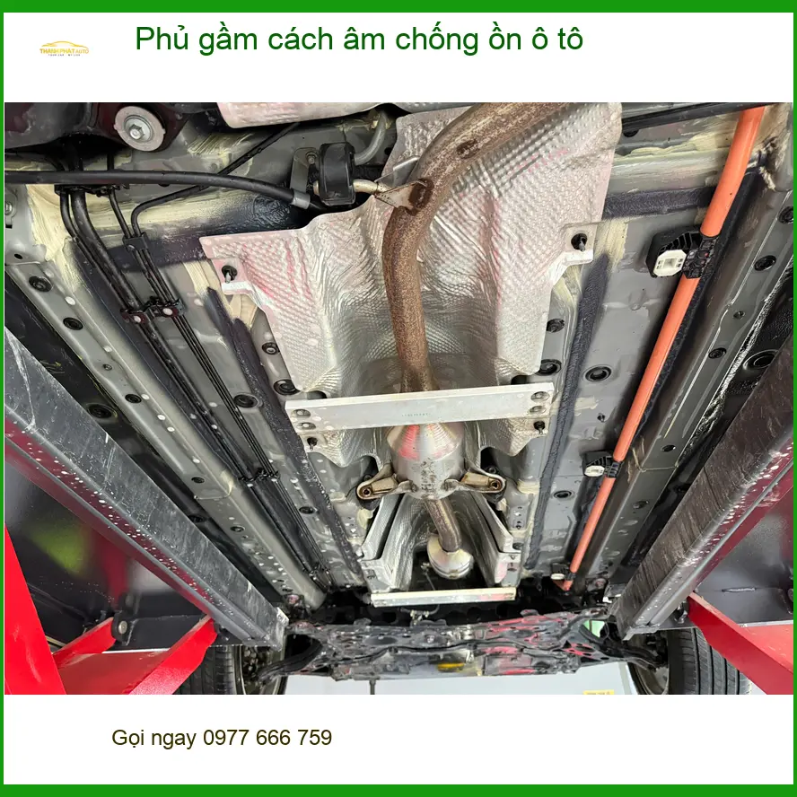 Anh Dũng phủ gầm cách âm chống ồn ô tô Toyota Vios tại Quận Tân Bình ảnh thực tế 2