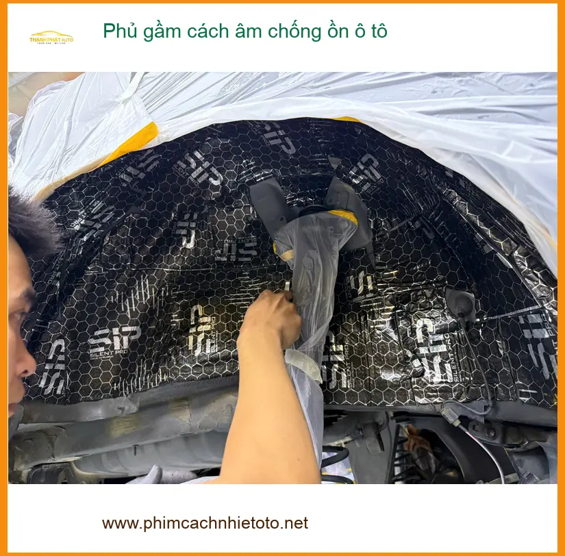 Chị Thanh phủ gầm cách âm chống ồn Suzuki XL7 tại Nhà Bè để xe êm ái hơn ảnh thực tế 3