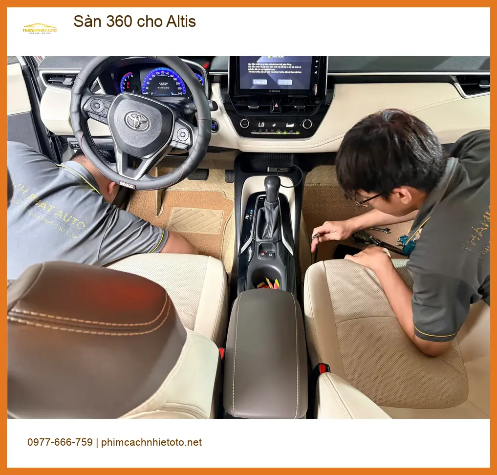 Anh Tấn lắp sàn 360 cho Toyota Altis tại Hóc Môn để nội thất luôn sạch đẹp ảnh thực tế 2