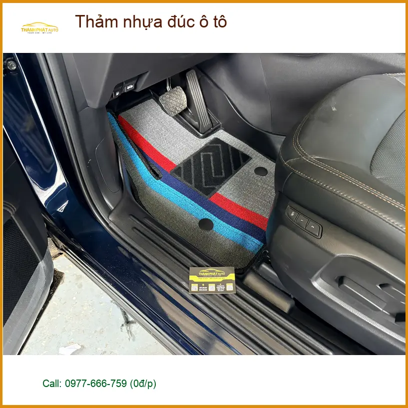 Anh Cường thay thảm nhựa đúc ô tô Honda CRV tại Quận 12 vì thảm cũ khó vệ sinh ảnh thực tế 4