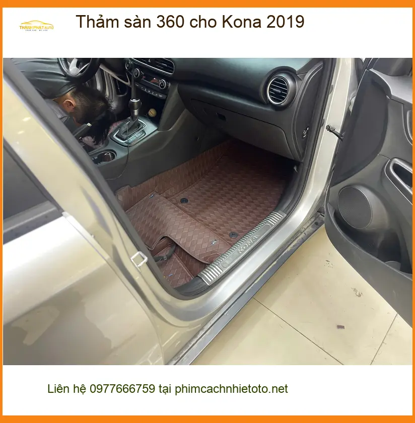 Chị Bích lắp thảm sàn 360 cho Kona 2019 tại Quận 5 để xe luôn sạch đẹp ảnh thực tế 3
