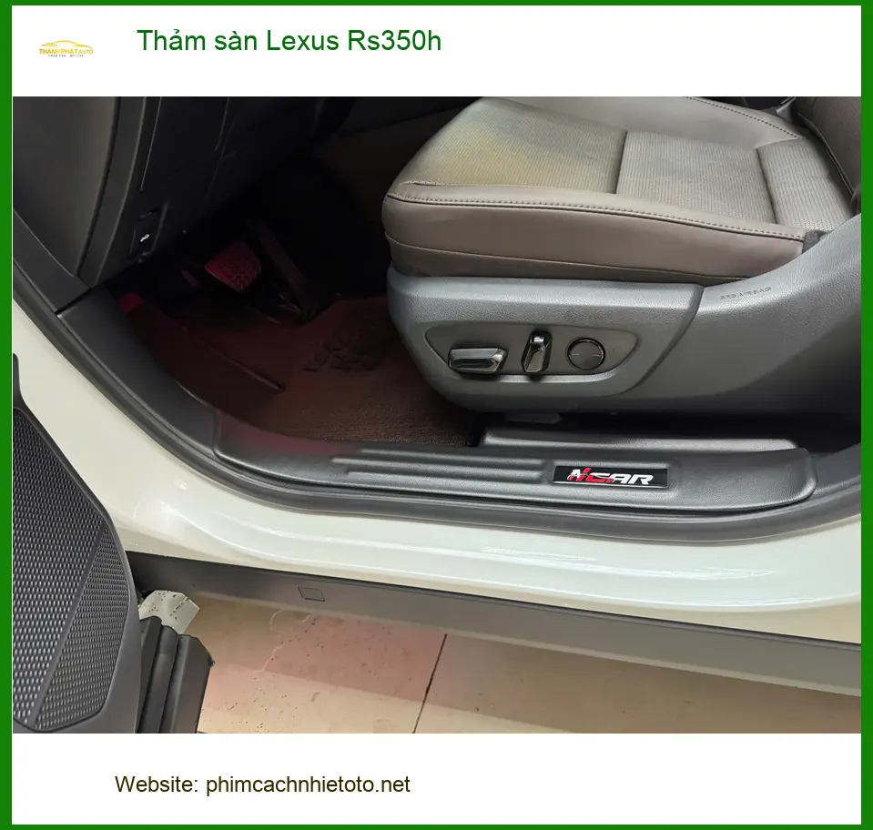 Anh Quang lắp thảm sàn Lexus Rs350h tại Quận 4 để xe luôn sạch, đẳng cấp ảnh thực tế 2