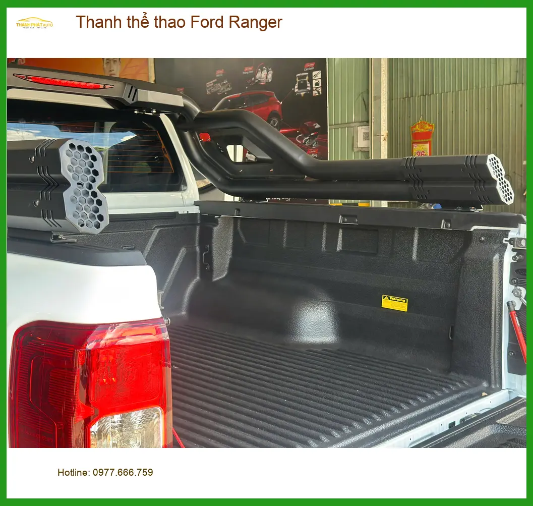 Anh Tấn lắp Thanh thể thao Ford Ranger tại Quận 2 để xe trông mạnh mẽ hơn