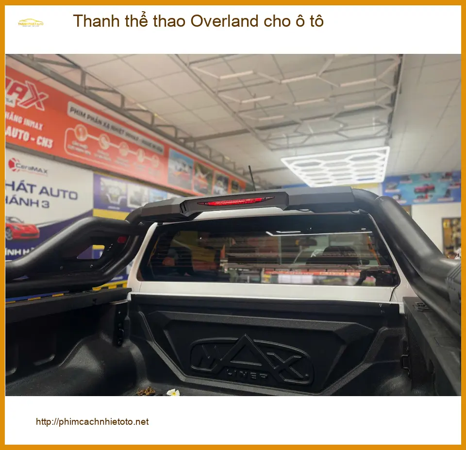 Cô Hạnh lắp thanh thể thao Overland Navara tại Quận Thủ Đức tăng cá tính
