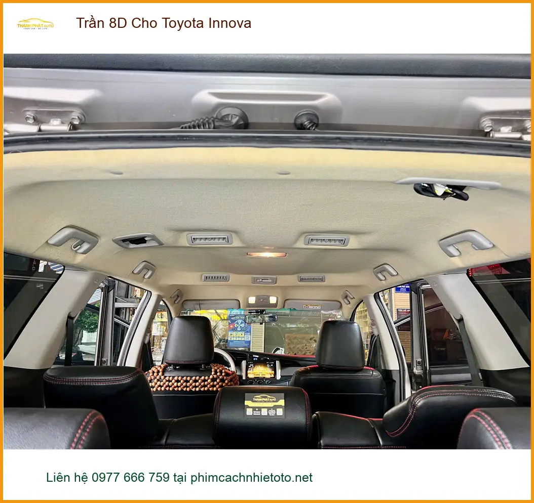 Anh Tú làm Trần 8D cho Toyota Innova tại Quận 9 để nội thất sang trọng hơn