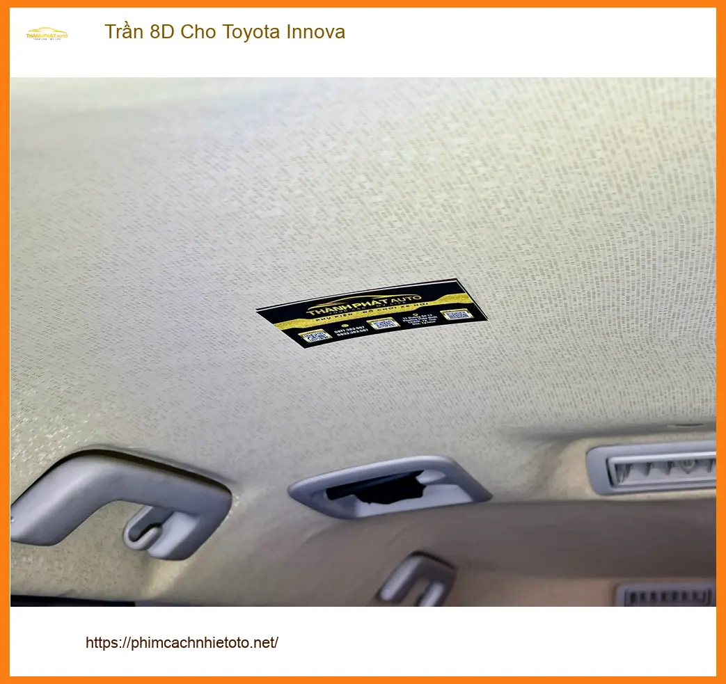 Anh Tùng bọc Trần 8D cho Toyota Innova tại Quận 2 để nội thất thêm đẳng cấp ảnh thực tế 2