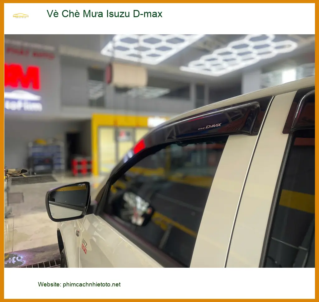 Anh Tấn lắp Vè Che Mưa Isuzu D-max để chắn nước mưa hiệu quả tại Quận 9 ảnh thực tế 2