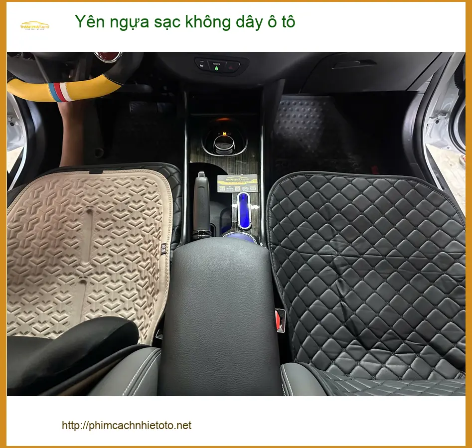 Anh Phước lắp yên ngựa sạc không dây ô tô cho Honda CRV Quận 2 cho gọn gàng ảnh thực tế 3
