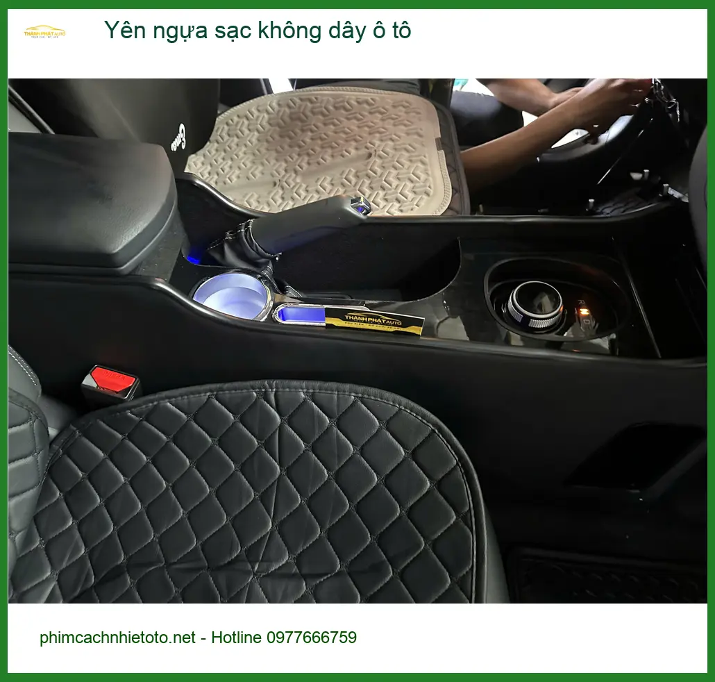 Anh Hưng lắp yên ngựa sạc không dây ô tô cho Hyundai Accent ở Quận 9 ảnh thực tế 3