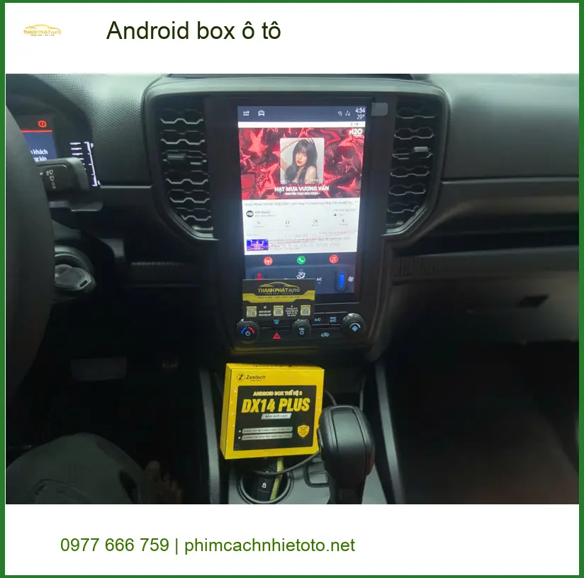Chị Thảo lắp Android box ô tô cho Honda CRV tại Quận Gò Vấp để xem YouTube không giật lag ảnh thực tế 2
