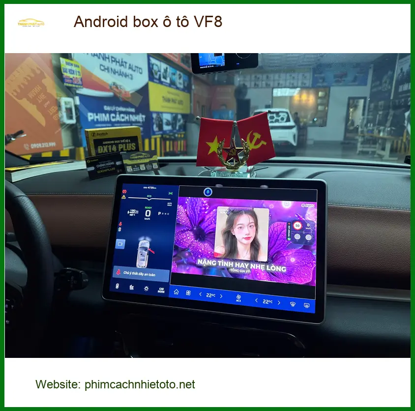Chị Minh Thư lắp Android box ô tô VinFast VF8 tại Quận 9 để biến màn hình zin thành Smart TV ảnh thực tế 3
