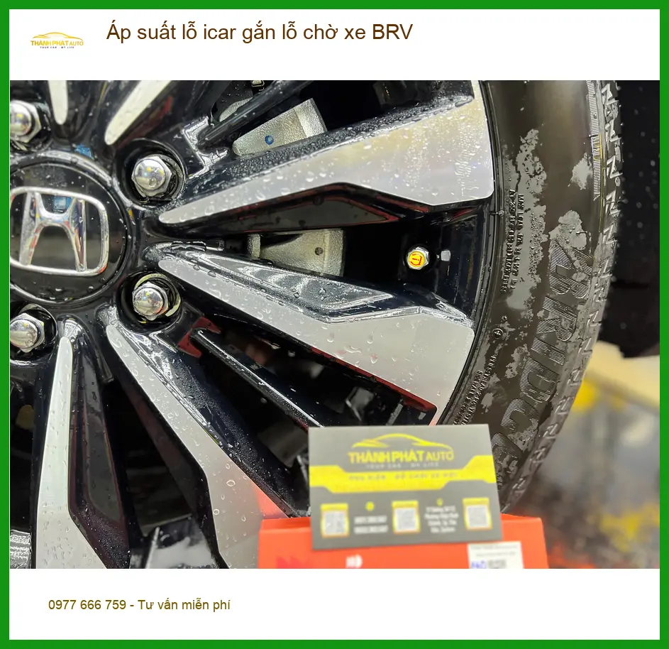 Anh Duy lắp áp suất lốp iCar gắn lỗ chờ xe BRV tại Quận 12 an tâm di chuyển xa