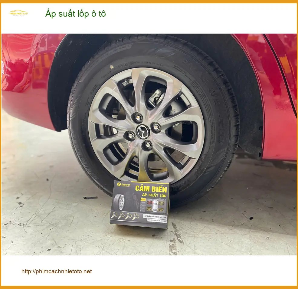 Anh Kiệt lắp cảm biến áp suất lốp cho Hyundai Accent tại Quận 3