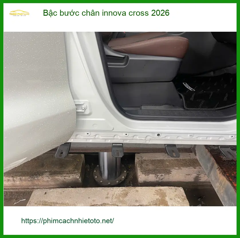 Cửa hàng lắp bậc bước chân Innova Cross 2026 tại Quận Tân Phú uy tín, giá tốt ảnh thực tế 3