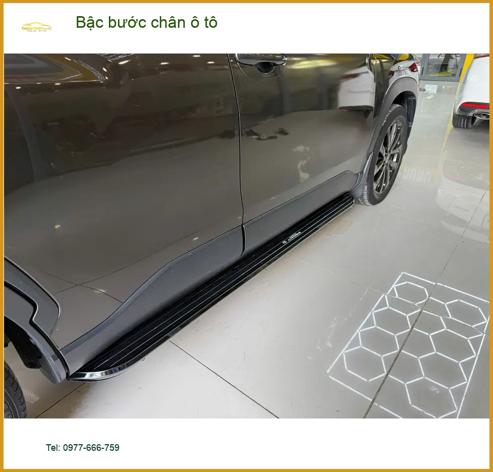 Anh Duy lắp bậc bước chân ô tô Hyundai Santa Fe tại Quận 7 cho tiện đi lại