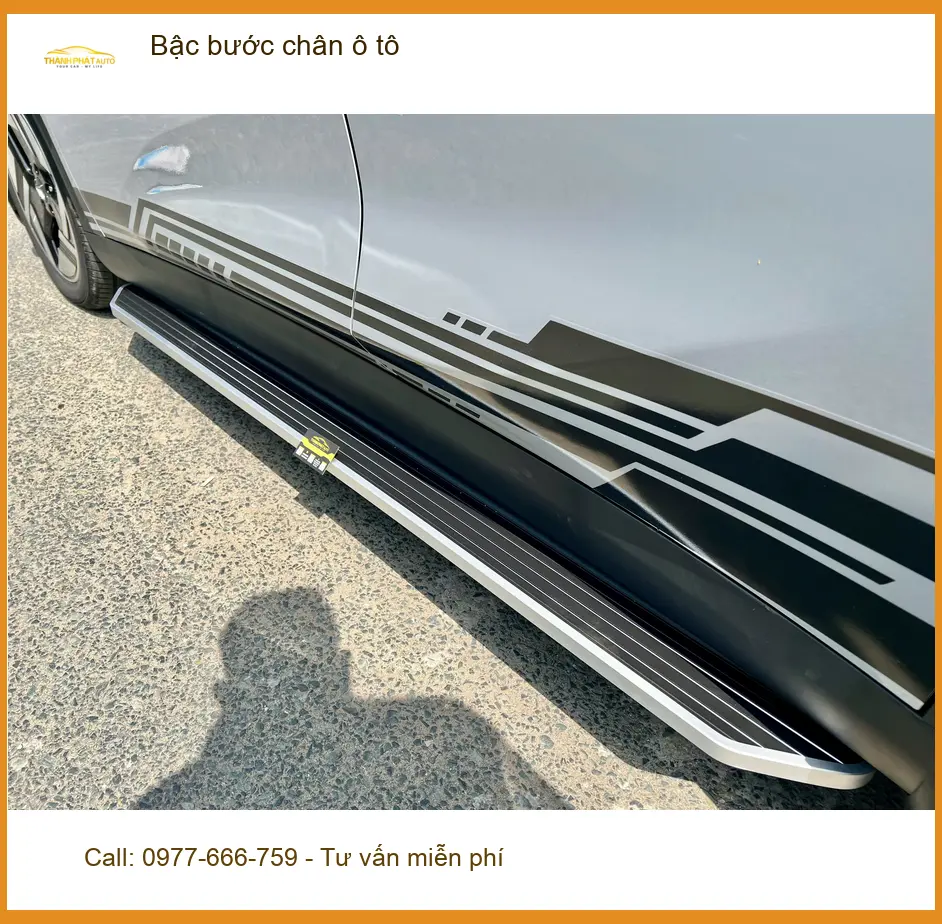 Anh Thắng lắp bậc bước chân ô tô Kia Sorento tại Quận 2 cho gia đình