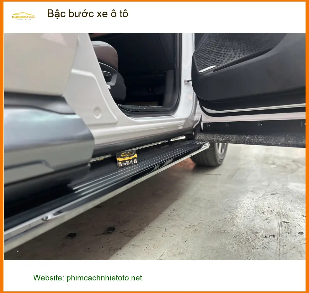 Anh Khôi lắp Bậc bước xe ô tô Hyundai Santa Fe tại Hóc Môn an toàn cho gia đình