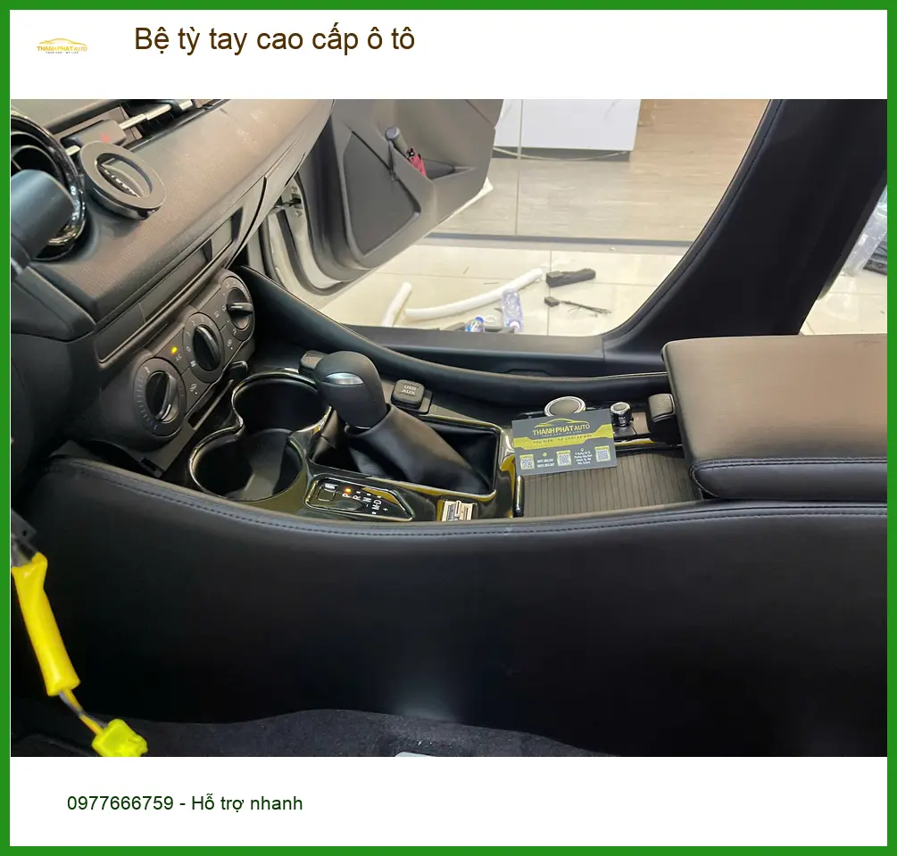 Chú Hùng lắp bệ tỳ tay cao cấp ô tô cho Honda CRV tại Quận 6 để lái xe thoải mái hơn ảnh thực tế 4