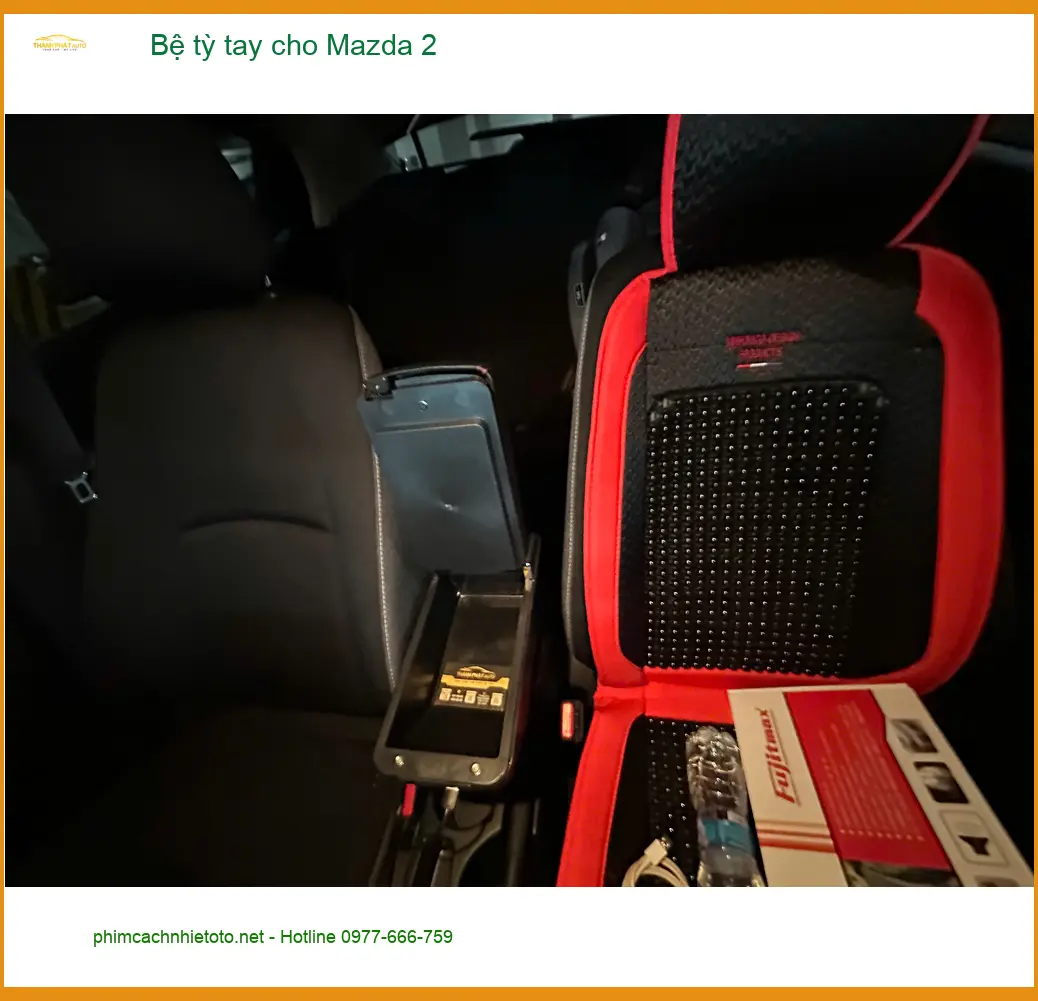 Anh Khải lắp bệ tỳ tay cho Mazda 2 tại Quận Thủ Đức để lái xe thoải mái hơn ảnh thực tế 2