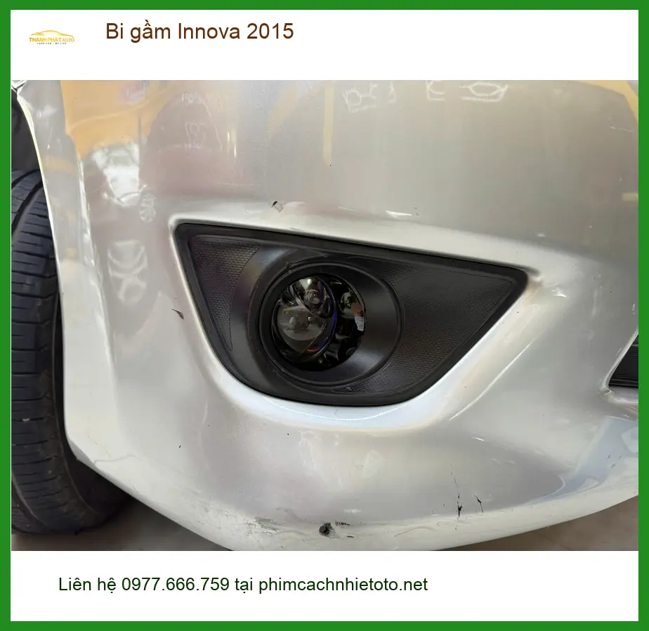 Anh Quang độ bi gầm Innova 2015 tại Quận Tân Phú vì đèn zin không đủ sáng.