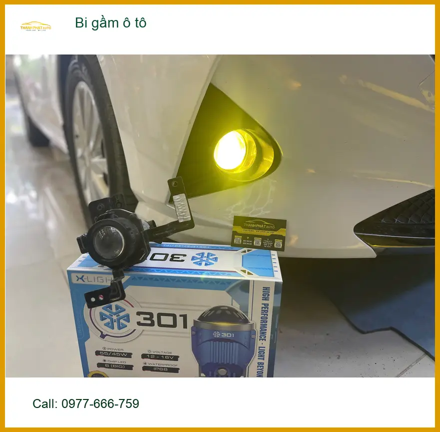 Anh Khánh độ bi gầm ô tô Hyundai Accent tại Quận 3 vì đèn zin yếu, khó đi đêm